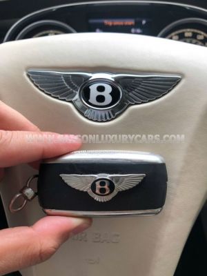 Xe Bentley Flying Spur V8 2015