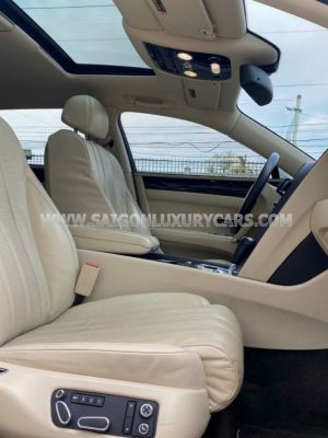 Xe Bentley Flying Spur V8 2015