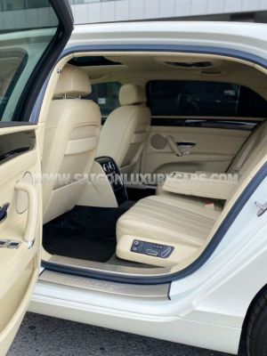 Xe Bentley Flying Spur V8 2015