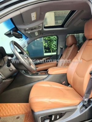 Xe Cadillac Escalade 6.2 V8 2015