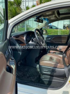 Xe Toyota Sienna Limited 3.5 2016