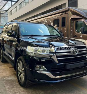 Xe Toyota Land Cruiser VX 4.6 V8 2014