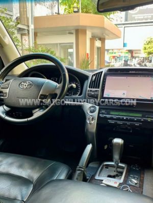 Xe Toyota Land Cruiser VX 4.6 V8 2014